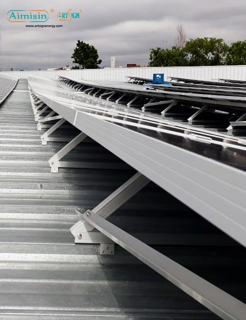 太陽光発電設置システムの屋根