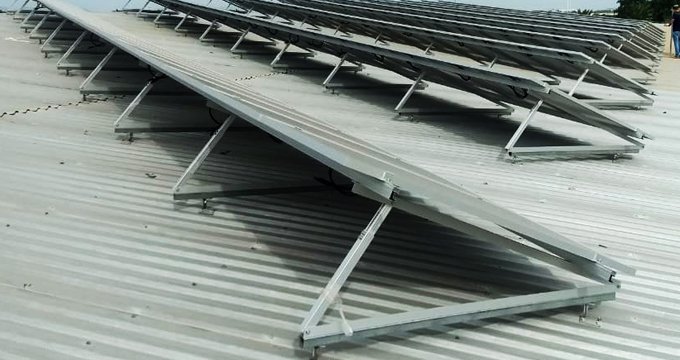ベトナムの太陽光発電開発は屋上、ネットメーターに移行